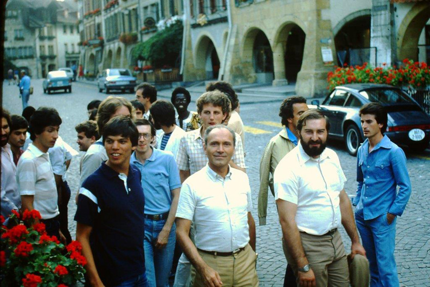 Maras con alcuni Focolarini nel 1982